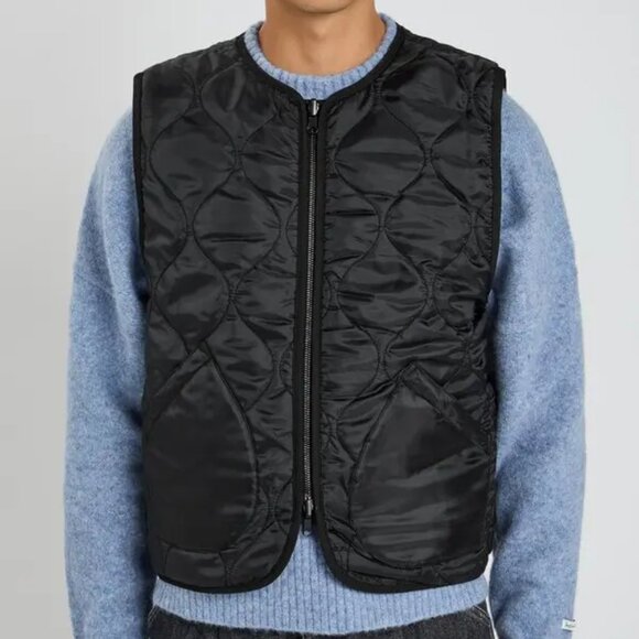 About Blank reversible quilted gilet vest XL mens - Picture 11 of 13